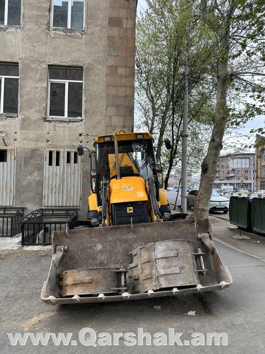Հողային տարբեր աշխատանքներ Էքսկավատորով