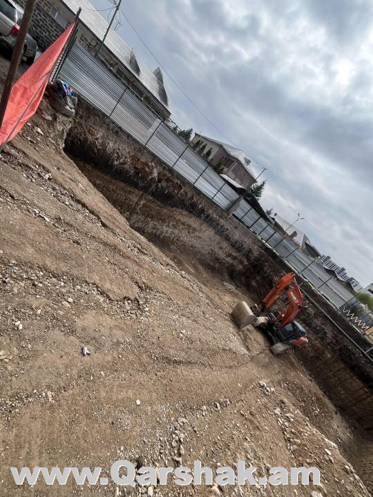 Hitachi 280 30 Տոն