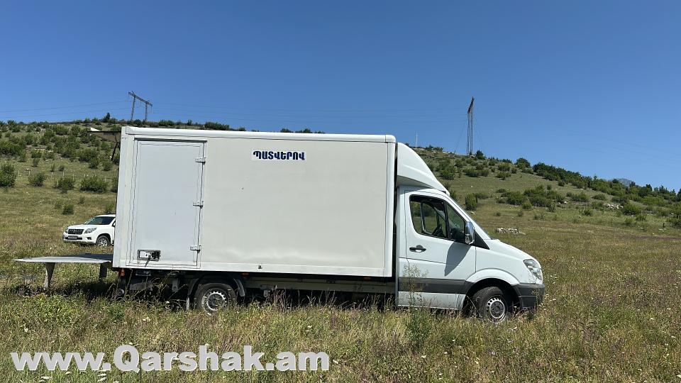 Բեռնատար. Բեռնախցիկը լիֆտով