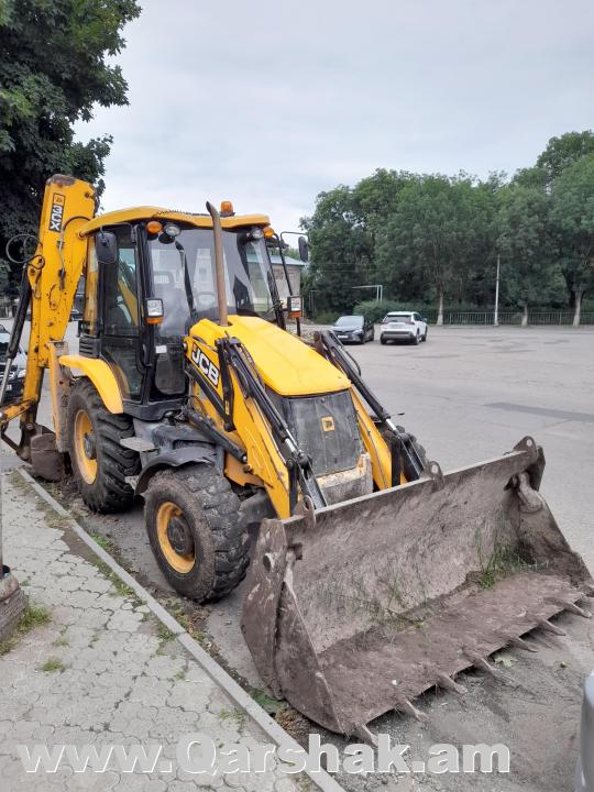 JCB էքսկավատոր