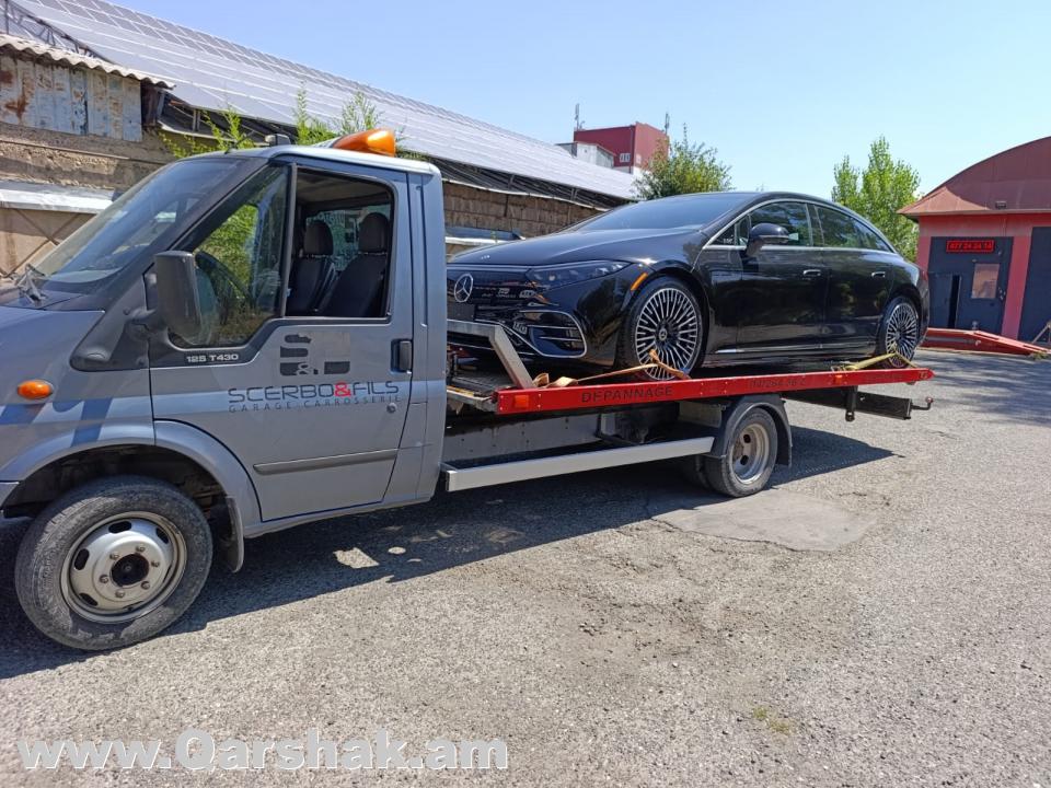 Ford EVAKUATR լիֆտով ԳՅՈւՄՐԻՈւՄ 