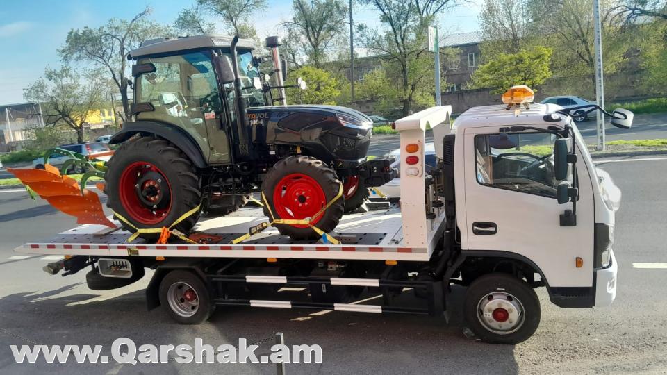 Մեր էվակուատորը հագեցած է լիֆտ համակարգով, ինչը թույլ է տալիս անվտանգ տեղափոխել նաև՝  * Շատ ցածր մեքենաներ * Վնասված կամ չշարժվող մեքենաներ * ՃՏՊ-ի ենթարկված ավտոմեքենաներ  