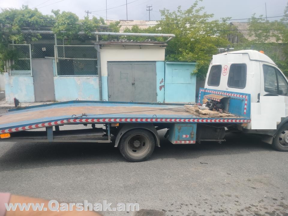 Բեռնափոխադրում ավտոքարշակ