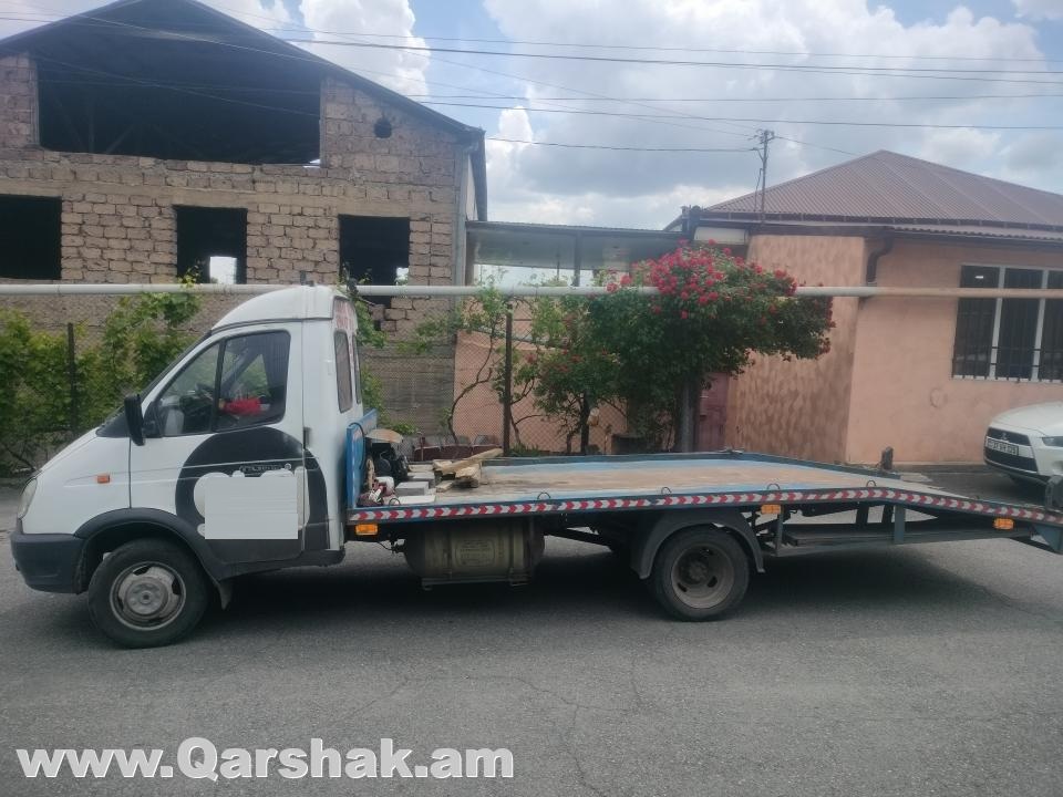 Բեռնափոխադրում ավտոքարշակ